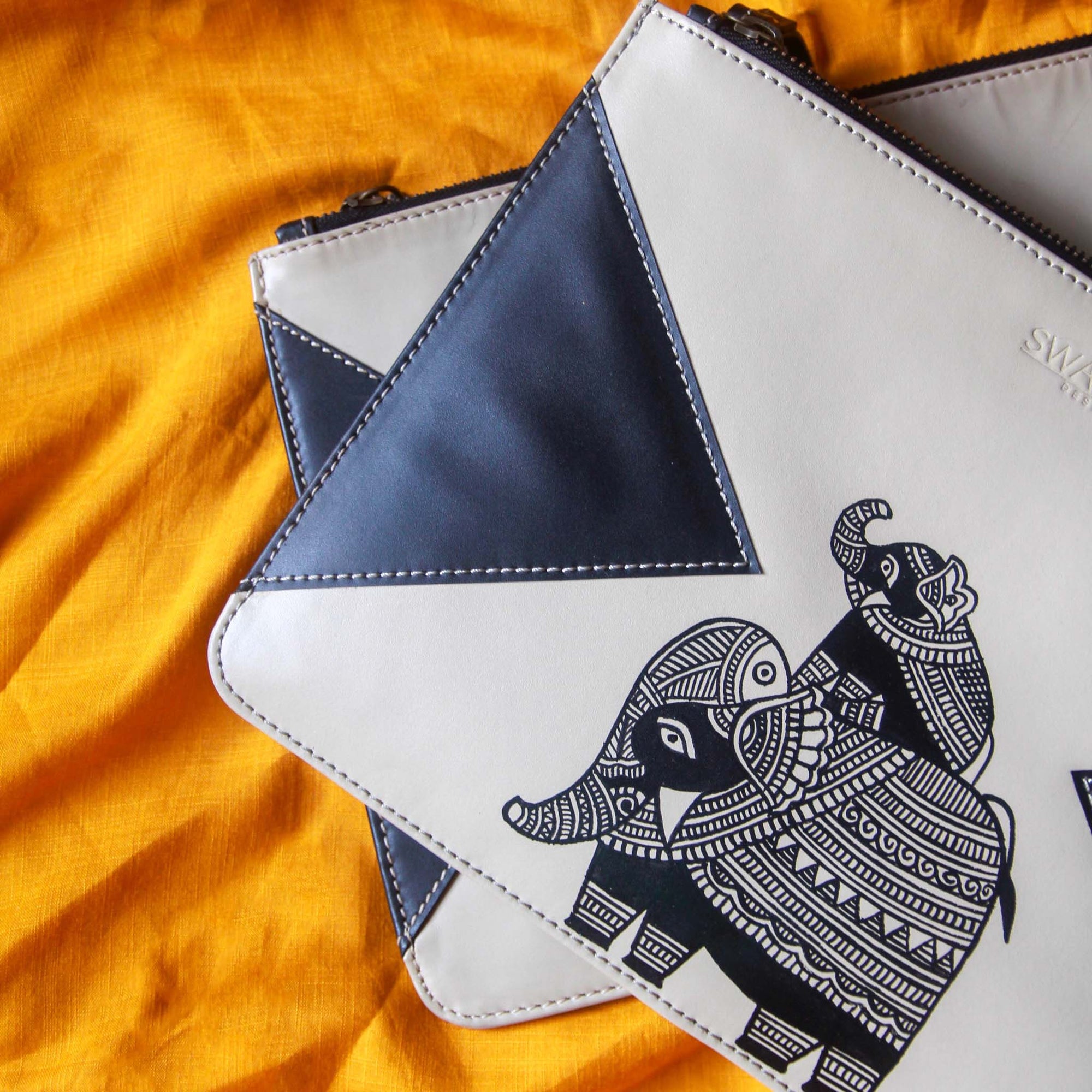 Cut & Sew Wristlet Pouch