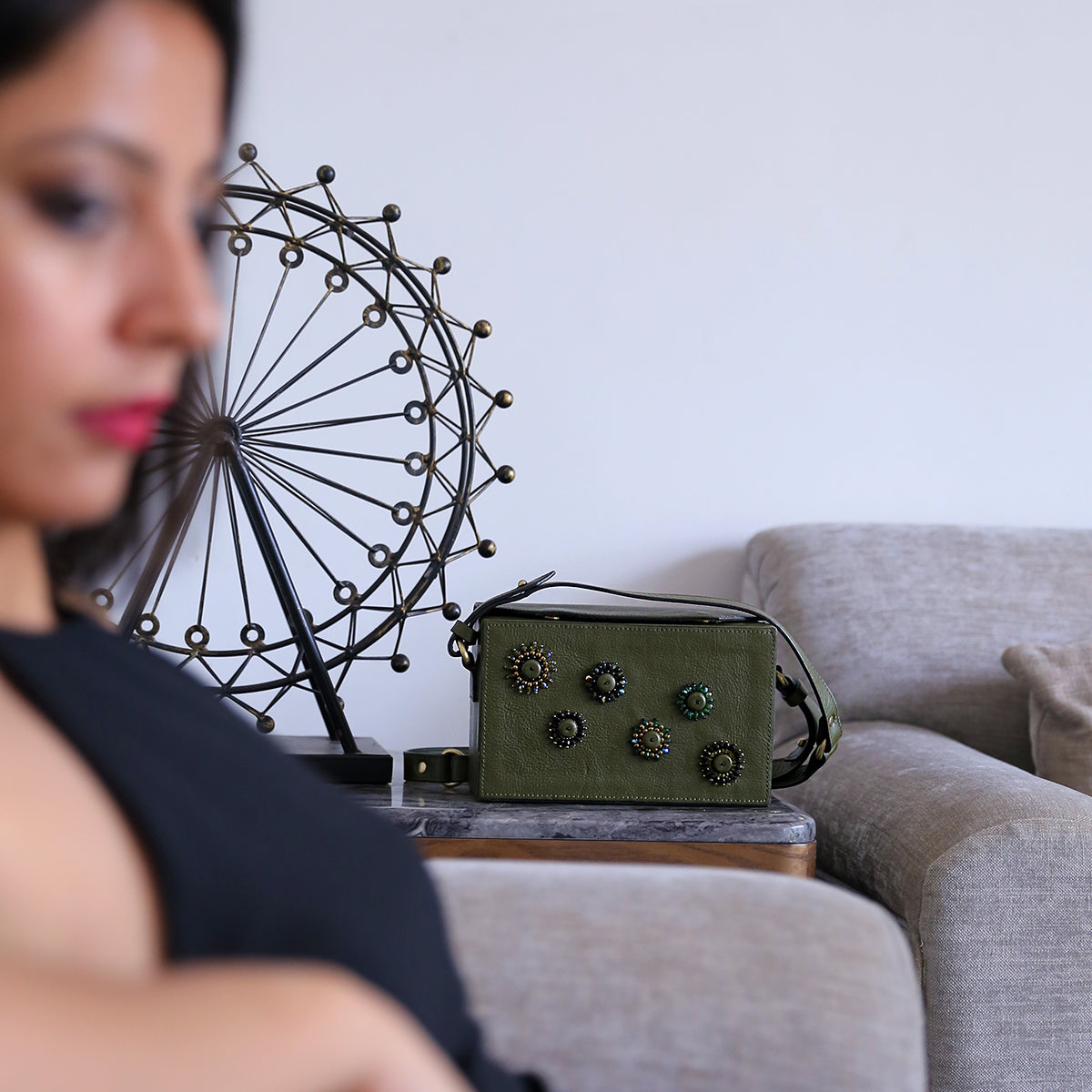 "Tara" BOX SLING - Green