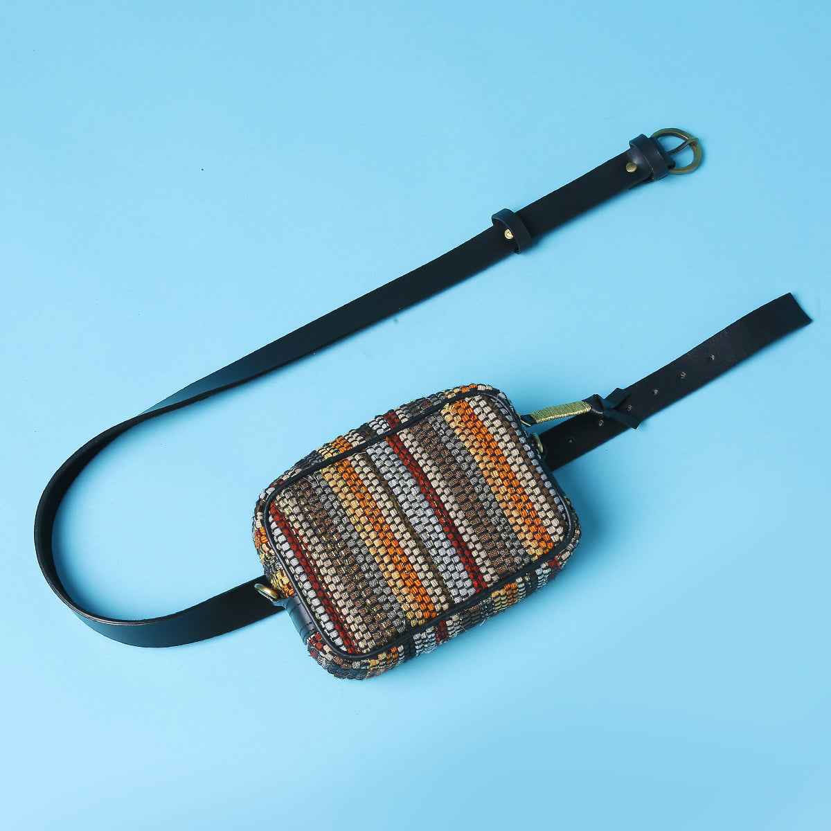 Chindi Boxy Sling - Magie Noire